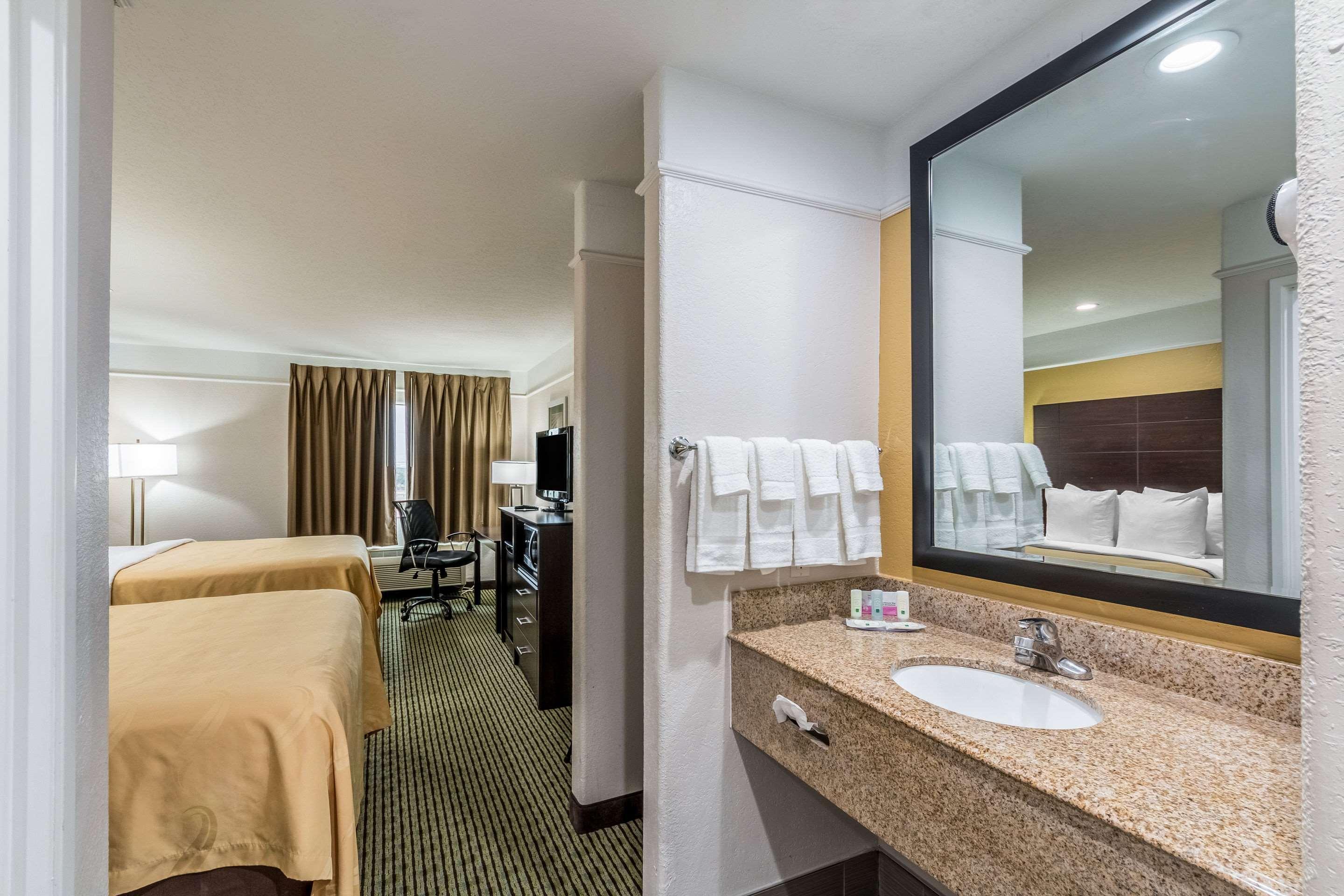 Quality Inn & Suites Seaworld North San Antonio Luaran gambar