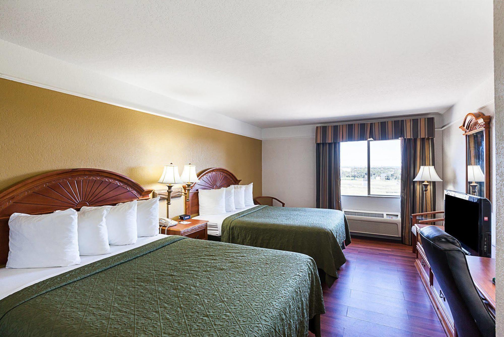 Quality Inn & Suites Seaworld North San Antonio Luaran gambar